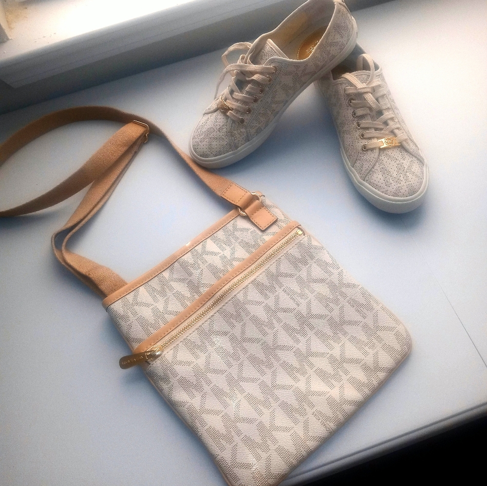 Michael Kors Shoes & Crossbody Size 9
